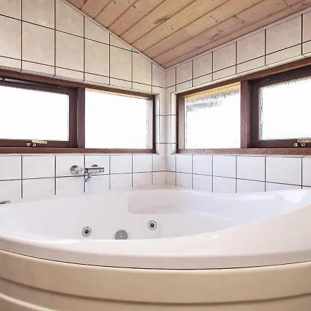 8 Person Holiday In Fjerritslev 別荘